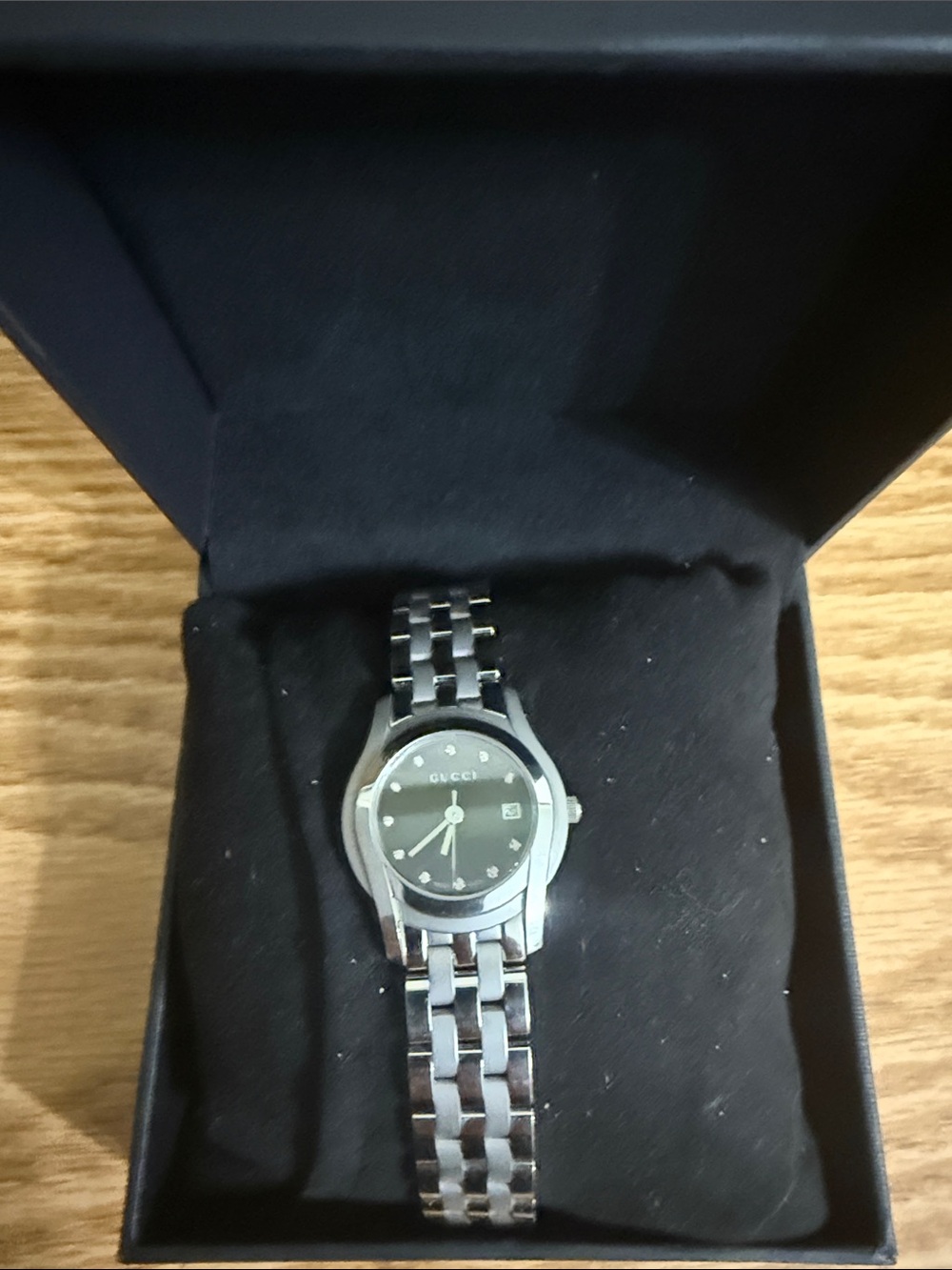 Gucci Women’s Stainless Steel Bracelet Watch with Black Dial